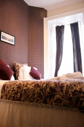  Royal Mile Group Apartments  Эдинбург